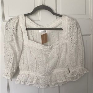 Vestique Lake Lure White Crop Top